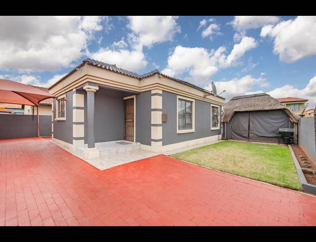 3 BEDROOM HOUSE FOR SALE IN ROODEKOP